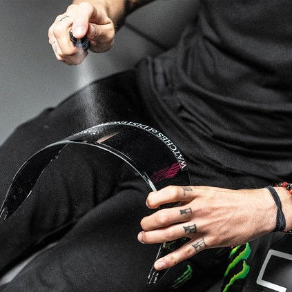 Detergente Per Visiera Casco Maschere e Occhiali Muc-Off Helmet Visor & Goggle Cleaner 32ml