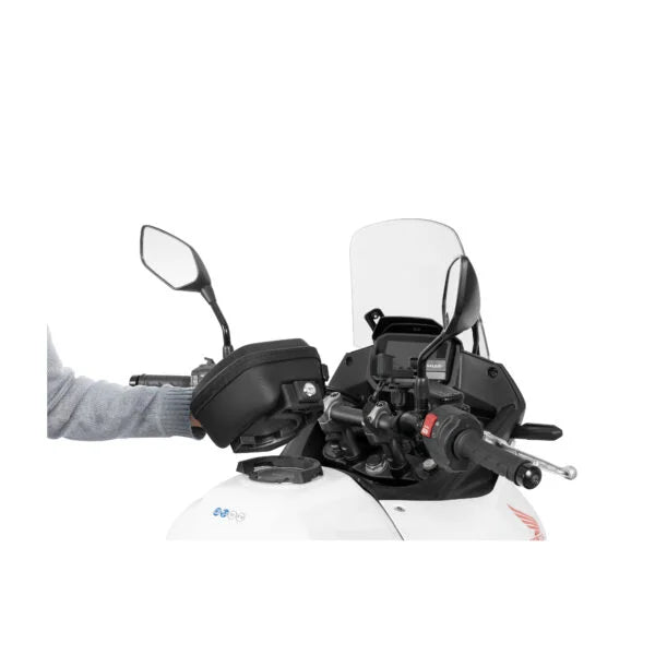 Kit Fissaggio Borsa Serbatoio Shad Click System Per CF MOTO/ RIEJU